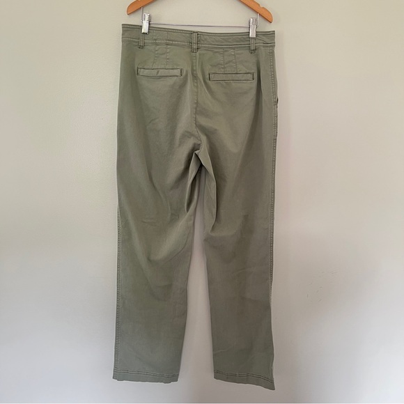 GAP Girlfriend Khaki Green Chinos Pants Relaxed Fit - Picture 6 of 9